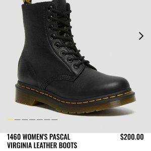 Women’s Doc Martens Size 9